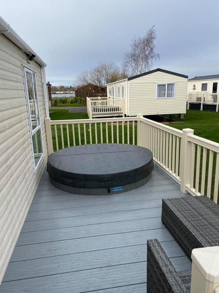 Kingfisher Court 2 Tattershall Lakes With Hot Tub Exterior foto
